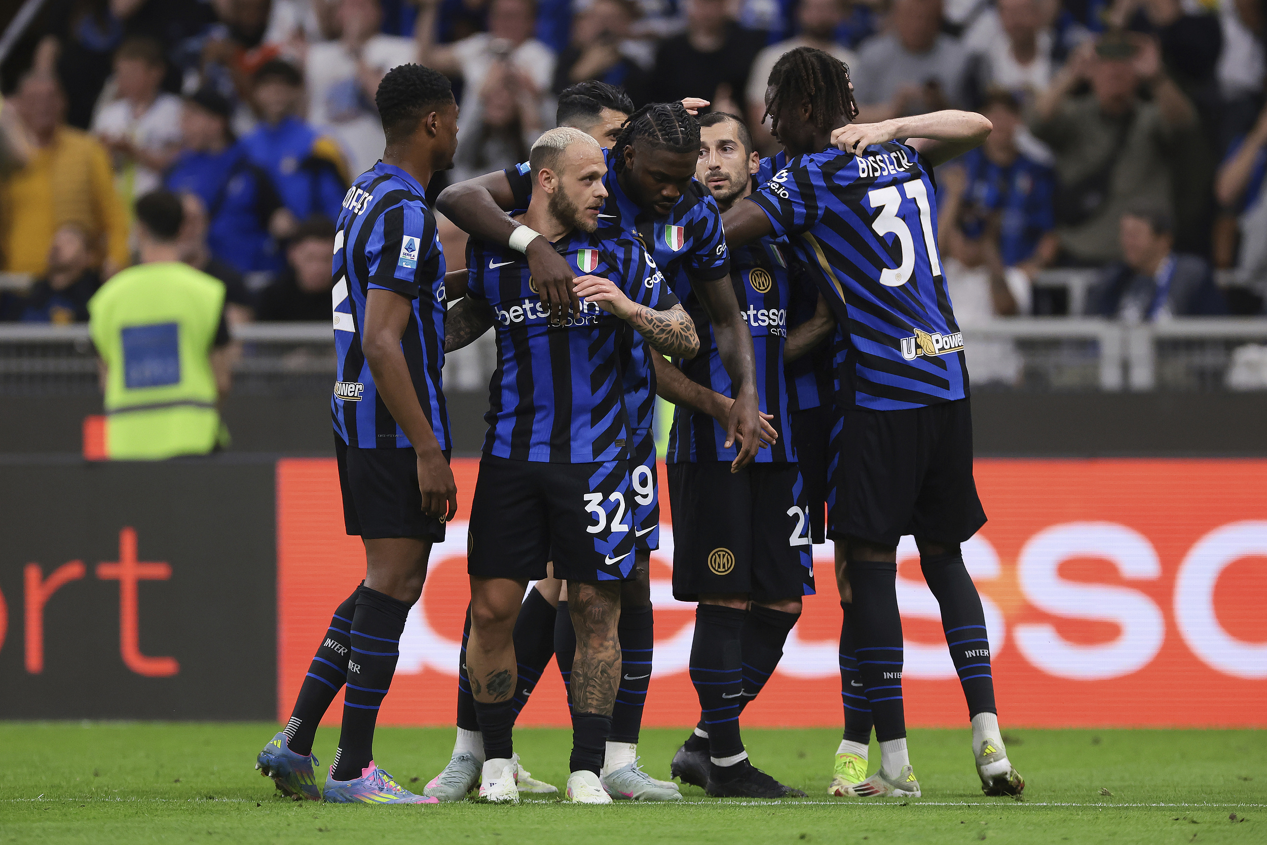 刚刚!冲刺阶段圣安东尼奥马刺调整名单以备意甲加时末段巴塞罗那备战欧篮联,巴特勒爆冷击败巴黎圣日耳曼的简单介绍 刚刚!冲刺阶段圣安东尼奥马刺调整名单以备意甲加时末段巴塞罗那备战欧篮联,巴特勒爆冷击败巴黎圣日耳曼的简单介绍